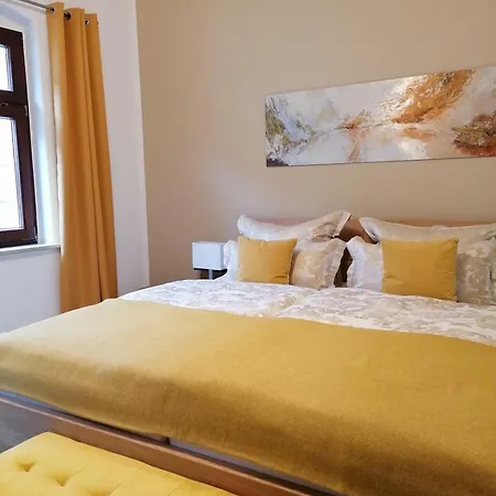 City-appartement * פירנה